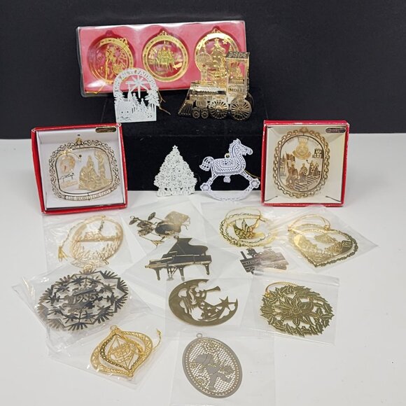 Laser Cut Brass & White Metal Christmas Ornament Wreaths Train Drums VTG QTY 20 - Picture 2 of 11